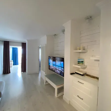Panoramic View With Big Terrace *